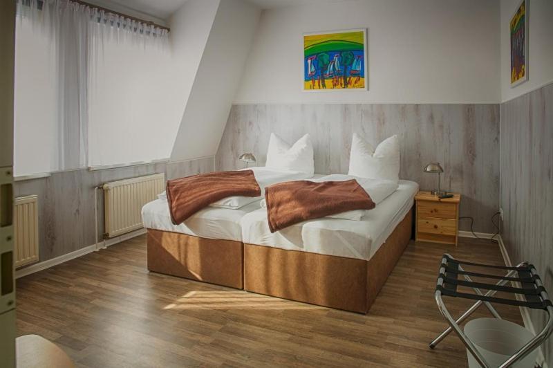 H&H Apartments Im Herzen Der Stadt In Der Lange Strasse Geraeumig Ruhig Mit Kueche Und Esstisch Greifswald Eksteriør billede