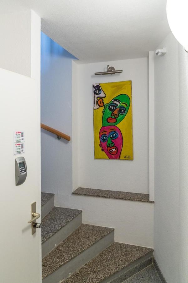 H&H Apartments Im Herzen Der Stadt In Der Lange Strasse Geraeumig Ruhig Mit Kueche Und Esstisch Greifswald Eksteriør billede