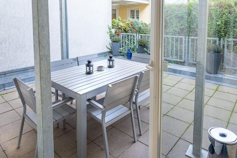 H&H Apartments Im Herzen Der Stadt In Der Lange Strasse Geraeumig Ruhig Mit Kueche Und Esstisch Greifswald Eksteriør billede