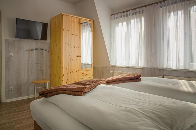 H&H Apartments Im Herzen Der Stadt In Der Lange Strasse Geraeumig Ruhig Mit Kueche Und Esstisch Greifswald Eksteriør billede