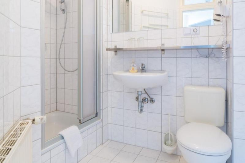 H&H Apartments Im Herzen Der Stadt In Der Lange Strasse Geraeumig Ruhig Mit Kueche Und Esstisch Greifswald Eksteriør billede